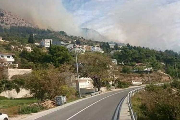 Požar kod vodopada Kravica