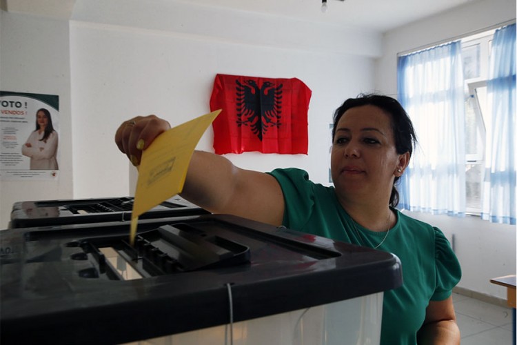 Lokalni izbori u Albaniji, opozicija bojkotuje