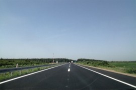 Dio autoputa od graničnog prelaza Betrovci ka Šidu pušten u ...