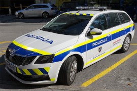 Iračanin u Sloveniji nožem ubo taksistu i napao policajce