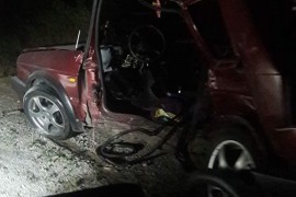 Mladić stradao u smrskanom golfu, suvozač teško povrijeđen