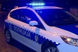 Pravio haos na benzinskoj pumpi pa udario policajca šakom