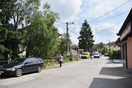 Planirano proširenje Ulice Momčila Popovića, novi trotoar u Sanskoj