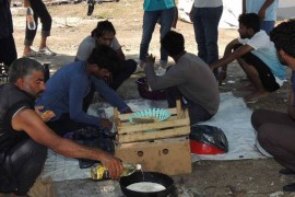 Na Vučjaku izvjesna humanitarna kriza, migranti borave u uslovima ...