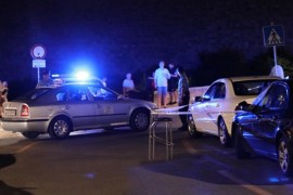 U taksistu ispaljeno šest metaka, napadači u bijegu