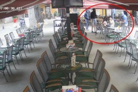 Trojica mladića palicama pretukli penzionera