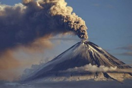 Rasprava arheologa i vulkanologa u Pompeji