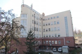 Medicinskoj sestri koja je snimala bebe upozorenje pred otkaz