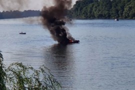 Popravljao motor na gliseru i izazvao zapaljenje goriva, povrijeđeno ...