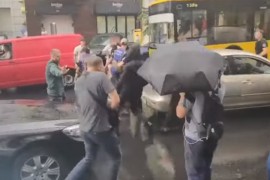 Muškarac skočio na Porešenkov auto, izbila masovna tuča