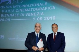 Brad Pit i Robert De Niro na crvenom tepihu 76. Mostre
