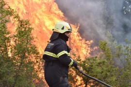 Požar kod Šibenika još gori, izbio i na Hvaru