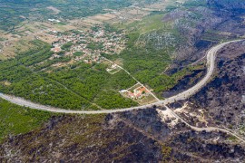 Policija uhapsila ženu osumnjičenu da je izazvala požar kod Šibenika