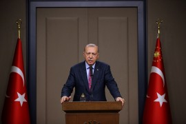 Britanski list: Moramo da sačuvamo Erdoana u našem timu