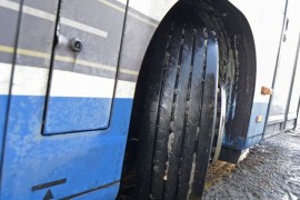 U napadu na autobus poginula 34 civila