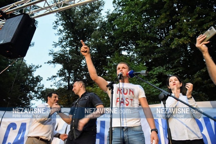 Odbijen zahtjev opozicije za okupljanje na Trgu Krajine