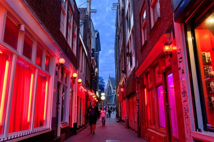 Da li će biti zatvoreni izlozi u rejonu "crvenih fenjera" u Amsterdamu?