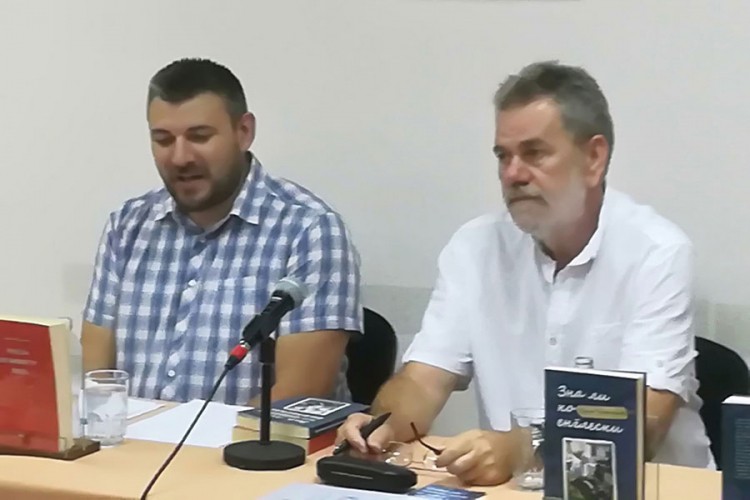 Promovisani nagrađeni romani Dragana Tepavčevića