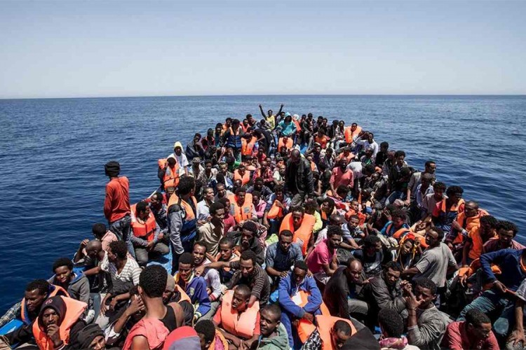 Brod sa 70 migranata potonuo kod obale Tunisa