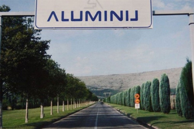 Glencore "kupio" Aluminiju još četiri dana života
