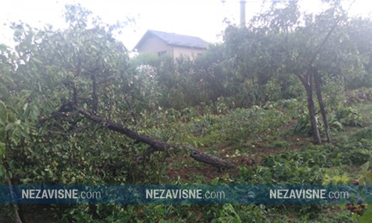 Olujno nevrijeme zahvatilo Srbac, Gradišku i Kozarsku Dubicu
