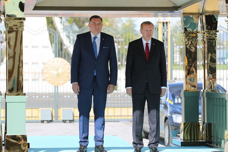 Dodik: S Erdoanom o nizu pitanja