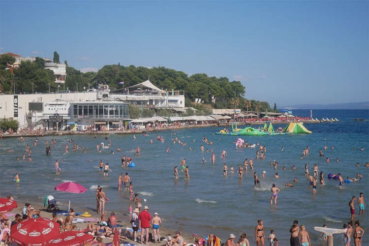 Masovna tuča turista u Splitu, uhapšena dva Norvežana