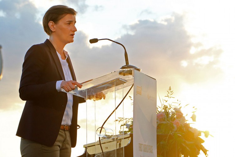 Brnabić: Srpski narod ne mogu da terete za genocid