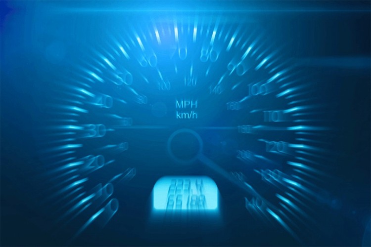 Nijemac i Švajcarac jurili 228 km/h