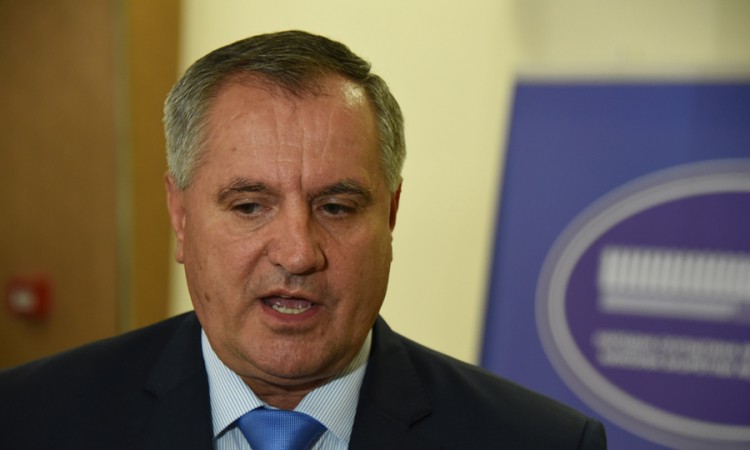 Višković najavio zabranu zapošljavanja novih radnika u administraciji Vlade RS