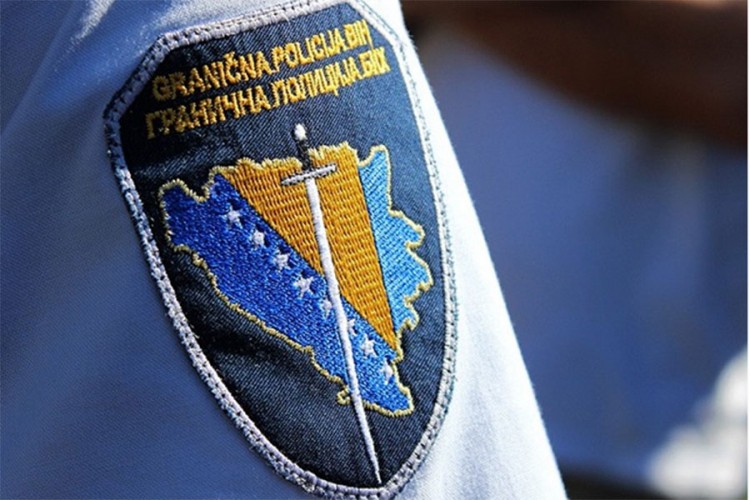 Pokušao prokrijumčariti Iračane u Hrvatsku, pa uhapšen