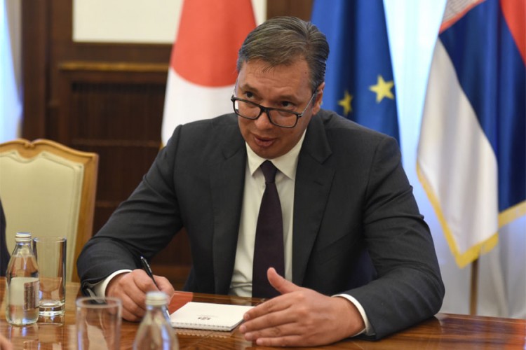 Vučić se sutra obraća javnosti