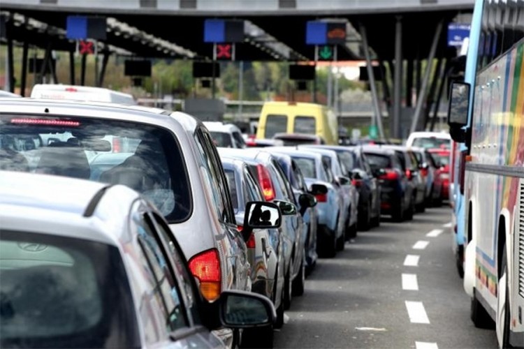 Pojačan saobraćaj na devet prelaza prema Hrvatskoj