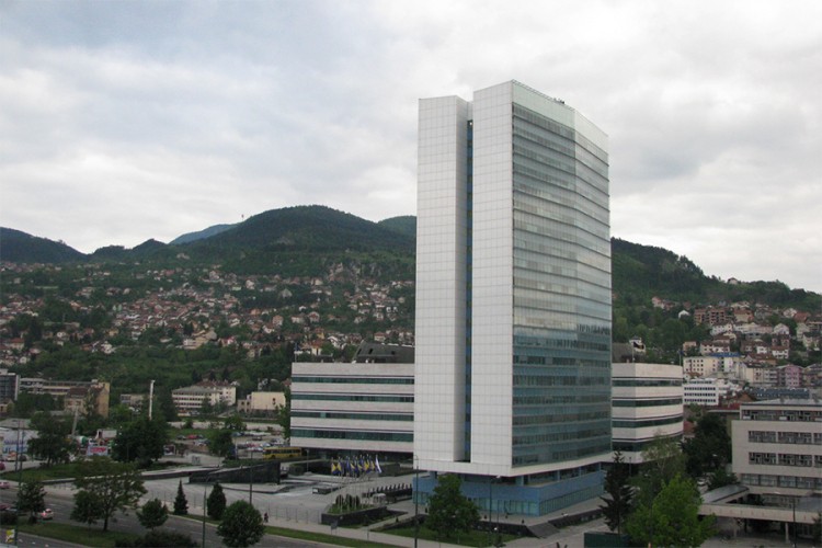 Zaposleni u institucijama BiH prijete štrajkom