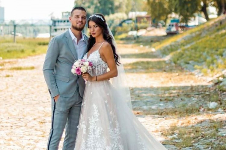 Bivši Zvezdin golman i manekenka dobili bebu