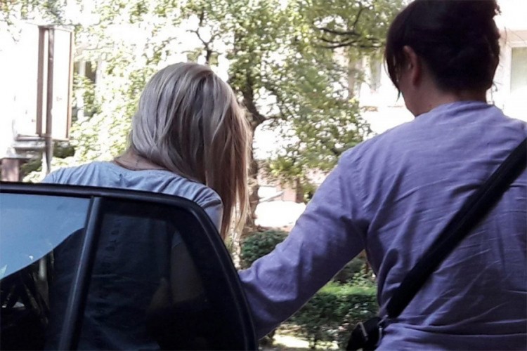 Ajli Sadiković jednomjesečni pritvor zbog ranjavanja supruga