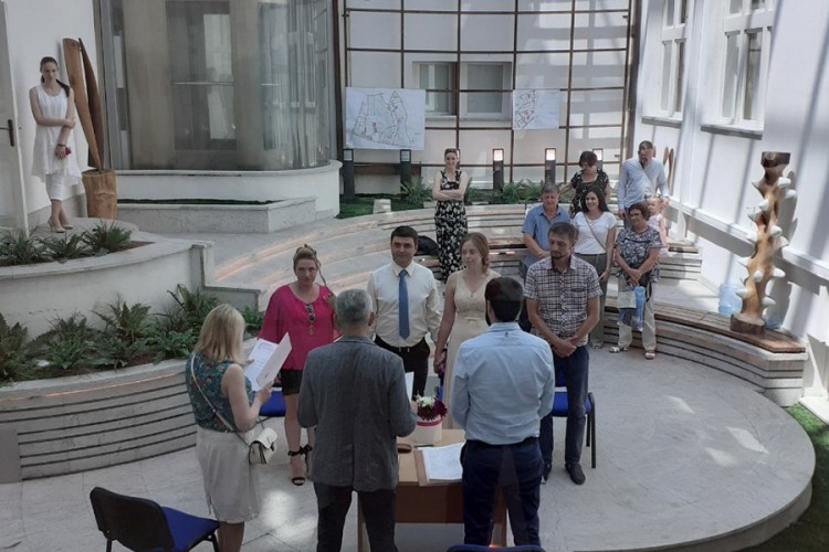 Pogodnosti za mladence: Vjenčanja u atrijumu Gradske uprave