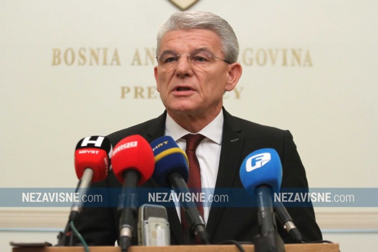 Džaferović: Gnusne optužbe Kitarovićeve, neka se ne bavi tuđim dvorištem