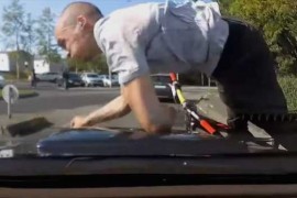 Biciklista mu izletio pred automobil, nije uopšte stigao reagovati