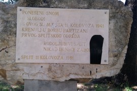 Split: Crnom bojom na spomenik Prvom partizanskom odredu