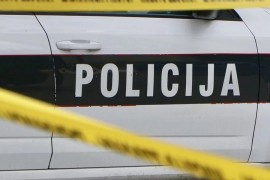 Udario pješaka pa pobjegao