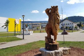 Postavljena skulptura hajduka Starine Novaka na Palama