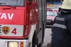 U Sarajevu zapaljen skupocjeni maserati