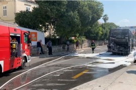 Zapalio se turistički autobus u Dubrovniku