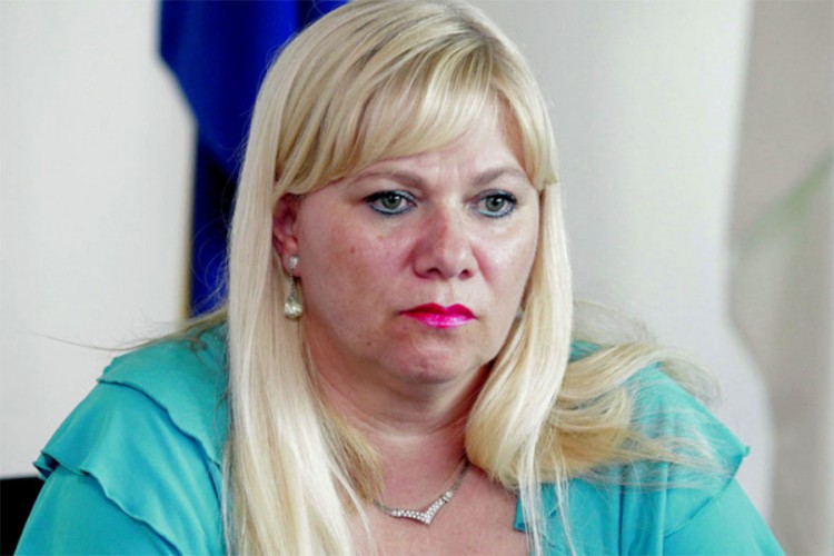 Reagovanje: "Ne postoji veza između mene i politike"