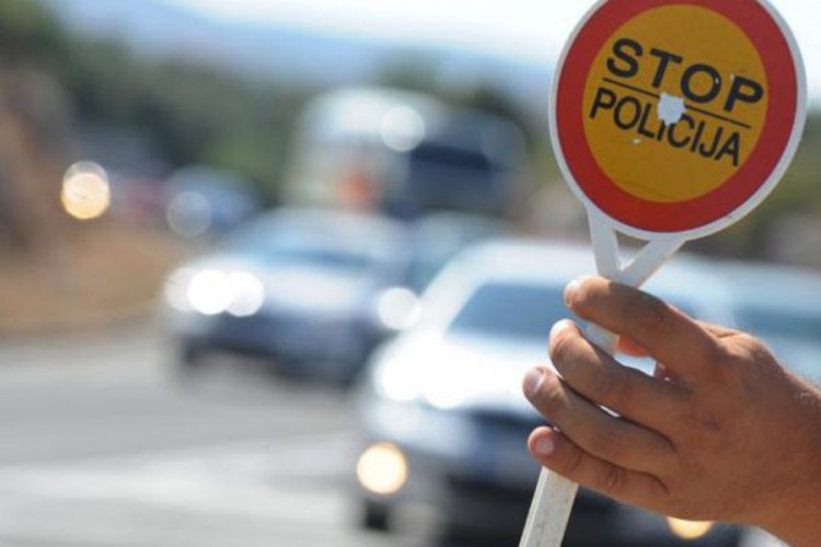 Bez položenog vozačkog za volanom uhvaćena 1.701 osoba
