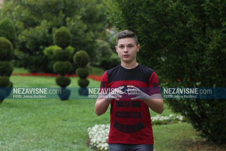 Dejan Lukić za "Nezavisne": Drugari misle da šaljem ciglu u svemir