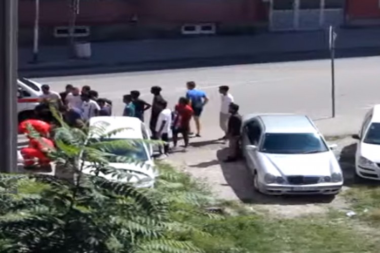Potukli se Bišćani i migranti u kladionici