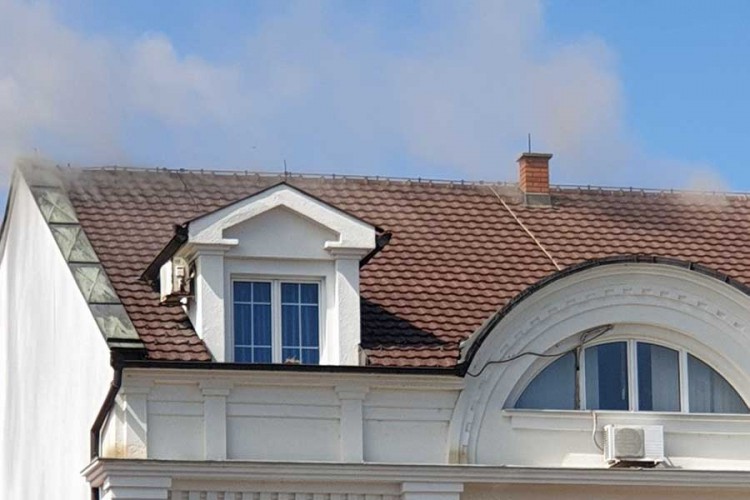 Ugašen požar na kući u centru Bijeljine