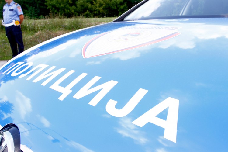 Dvoje djece teško povrijeđeno u sudaru kod Bijeljine